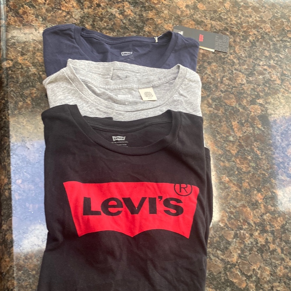 Levi's t-shirts for children